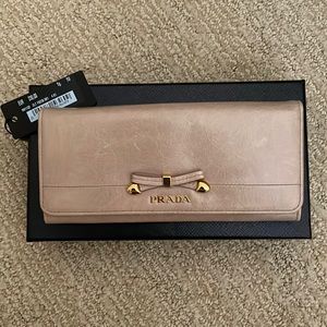 NWT Prada Vitello Shine Long Wallet - AUTHENTIC